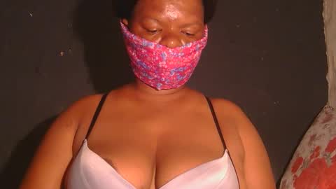 Snapshot of conny685249 chatting on 02-24-26, 06:17 conny online show from 02-24-26, 06:17