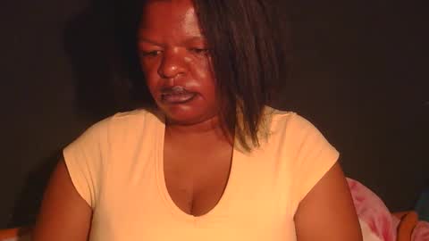 Snapshot of conny685249 chatting on 06-05-26, 02:07 conny online show from 06-05-26, 02:07