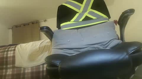 Snapshot of constructorcock chatting on 12-18-24, 12:40 bearded hairy pits big brown cock online show from 12-18-24, 12:40