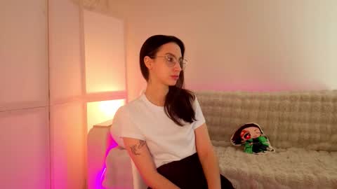 Snapshot of coochyy chatting on 10-08-25, 10:02 coochyy online show from 10-08-25, 10:02