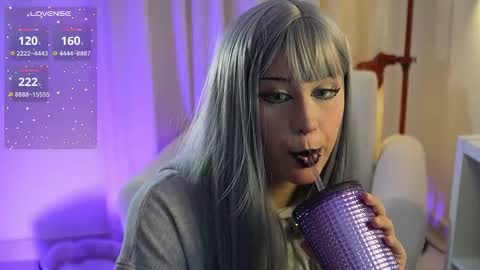 Snapshot of cookielemoon chatting on 12-04-25, 11:57 Cherri morningstar help me get to 100 thumbs up 3 online show from 12-04-25, 11:57