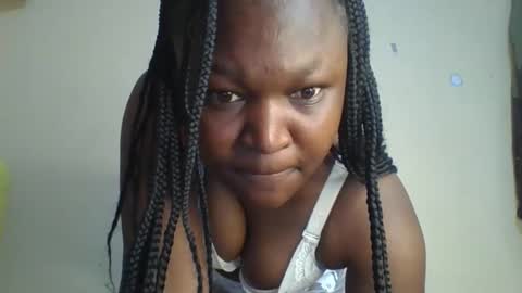 coolgirl001 online show from 09-18-25, 08:27