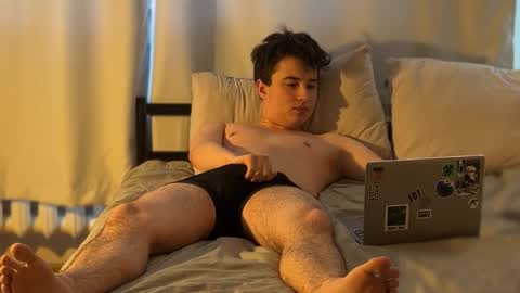 Snapshot of coolskum00 chatting on 03-05-26, 09:05 Lisa and Alen online show from 03-05-26, 09:05