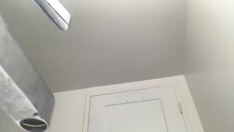 Snapshot of coolvibes69 chatting on 10-25-25, 02:08 coolvibes69 online show from 10-25-25, 02:08