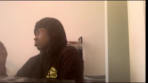 Snapshot of coolvibes69 chatting on 12-14-25, 03:06 coolvibes69 online show from 12-14-25, 03:06