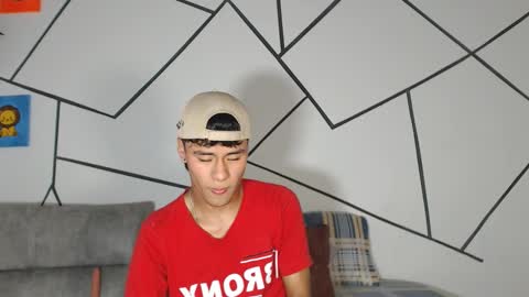 Snapshot of cooper_shiro chatting on 12-19-25, 05:20 shiro online show from 12-19-25, 05:20