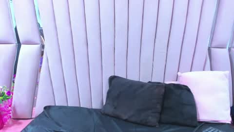 CooperEmma  online show from 06-02-26, 03:08