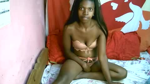 coquine_lara online show from 05-05-26, 06:27