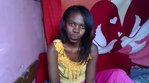 coquine_lara online show from 05-13-26, 02:09