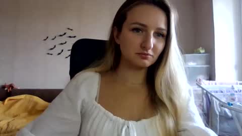 cora_fora online show from 09-30-25, 09:47