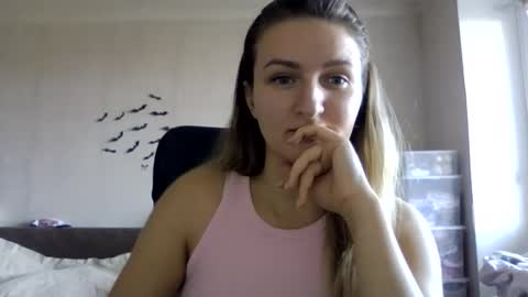 cora_fora online show from 11-05-25, 10:26