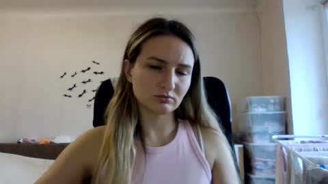 cora_fora online show from 11-06-25, 12:06