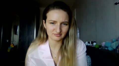 cora_fora online show from 12-03-25, 10:13