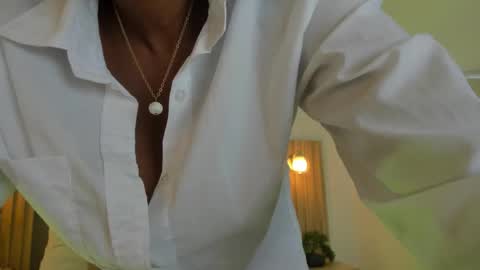 C O R A  L online show from 11-25-25, 03:50