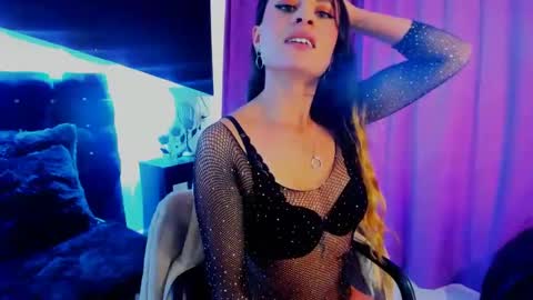 Snapshot of coral_gibson chatting on 01-31-25, 03:44 Coral online show from 01-31-25, 03:44