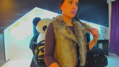 Snapshot of coral_gibson chatting on 03-12-25, 12:26 Coral online show from 03-12-25, 12:26