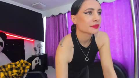Snapshot of coral_gibson chatting on 09-12-25, 03:01 Coral online show from 09-12-25, 03:01