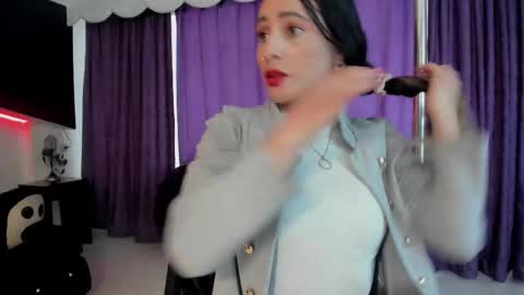Snapshot of coral_gibson chatting on 09-15-25, 12:38 Coral online show from 09-15-25, 12:38