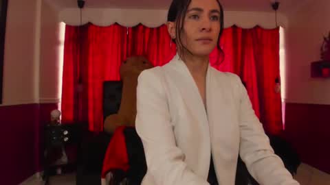 Snapshot of coral_gibson chatting on 09-19-25, 01:12 Coral online show from 09-19-25, 01:12