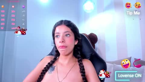 Snapshot of coral_taylorr chatting on 02-22-25, 01:22 Coral online show from 02-22-25, 01:22