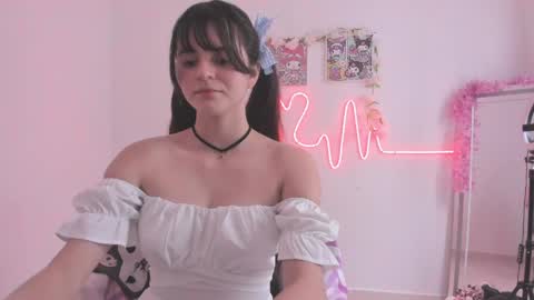 Snapshot of coralinexxx07 chatting on 05-03-26, 08:26 Coraline uwu Bienvenidos al dulce mundo de Coraline Hola amores soy Coraline Una chica tierna juguetona online show from 05-03-26, 08:26
