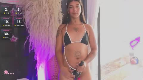 Snapshot of coralrigan chatting on 05-30-26, 05:54 Coral online show from 05-30-26, 05:54