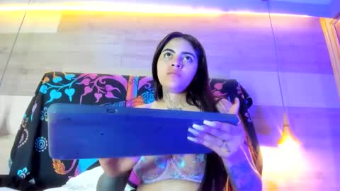 Snapshot of cori_paige chatting on 02-11-26, 04:06 Cori online show from 02-11-26, 04:06