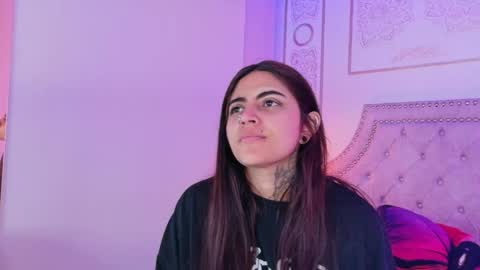 Snapshot of cori_paige chatting on 02-21-26, 04:57 Cori online show from 02-21-26, 04:57