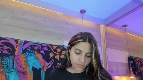 Snapshot of cori_paige chatting on 05-08-26, 04:07 Cori online show from 05-08-26, 04:07