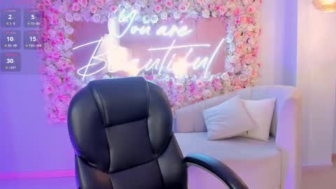 Corinne Russo online show from 02-09-25, 07:05