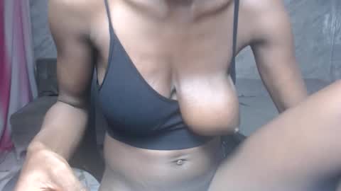 Snapshot of cornxcuntx chatting on 02-18-26, 11:17 cornxcuntx online show from 02-18-26, 11:17