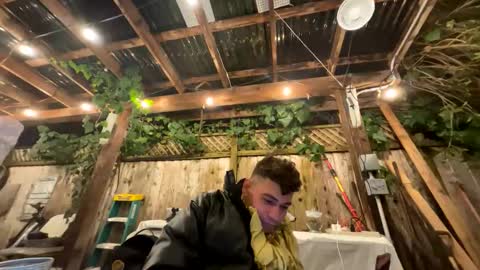 Snapshot of coronelking chatting on 12-31-24, 06:05 coronelking online show from 12-31-24, 06:05