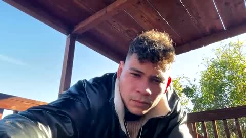 Snapshot of coronelking chatting on 01-02-25, 10:11 coronelking online show from 01-02-25, 10:11