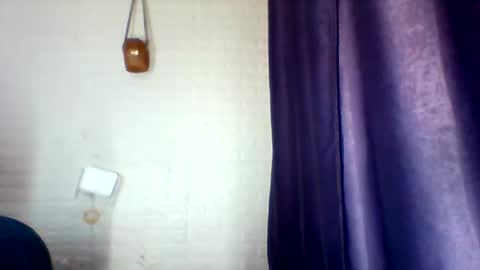 Snapshot of cortezblue chatting on 01-17-26, 12:04 blue online show from 01-17-26, 12:04