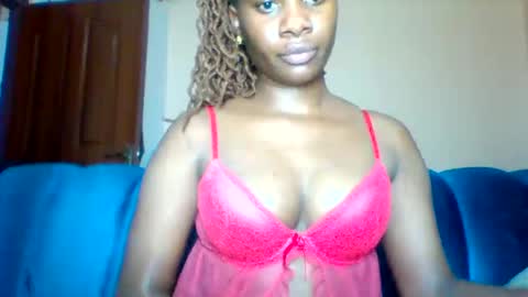 Snapshot of cortezblue chatting on 02-06-26, 11:19 blue online show from 02-06-26, 11:19