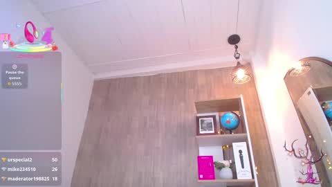 cortney tayler online show from 10-28-25, 07:49