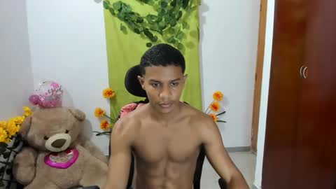 Ethan  online show from 01-06-25, 11:31