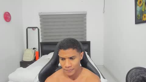 Snapshot of corzoethan chatting on 02-13-26, 01:34 Ethan online show from 02-13-26, 01:34