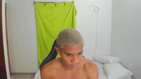 Snapshot of corzoethan chatting on 05-14-26, 05:31 Ethan online show from 05-14-26, 05:31