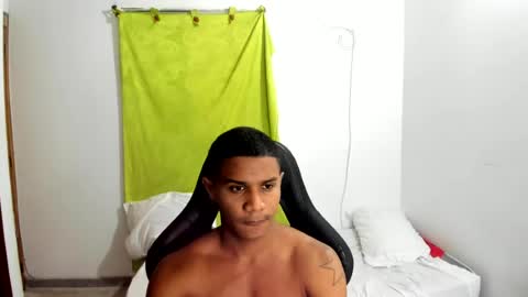 Snapshot of corzoethan chatting on 06-25-26, 06:01 Ethan online show from 06-25-26, 06:01