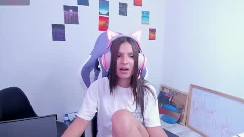 Lunita online show from 02-07-26, 04:22