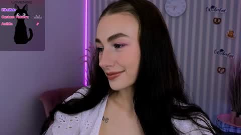 cosmicfaye online show from 09-21-25, 08:05