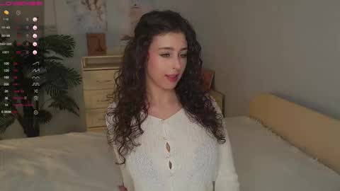 Snapshot of cosmos_baby chatting on 11-08-25, 02:39 Luna online show from 11-08-25, 02:39