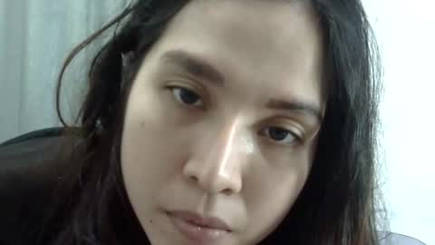 Liz Gwyneth Charlota online show from 04-19-26, 08:35