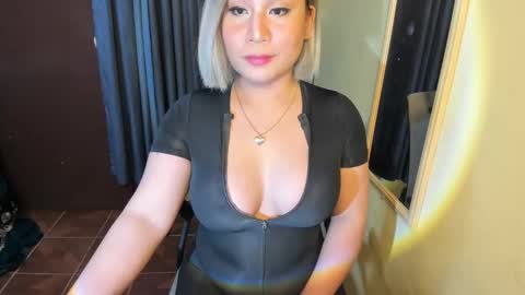 Snapshot of countessrubi chatting on 02-23-25, 08:28 Rubi online show from 02-23-25, 08:28