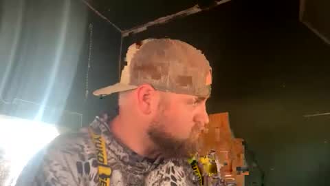 Snapshot of countrystrong53 chatting on 11-25-25, 09:04 countrystrong35 online show from 11-25-25, 09:04