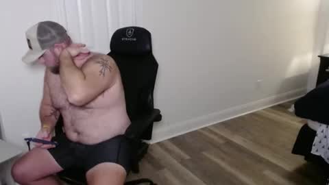 Snapshot of countrystrong53 chatting on 12-20-25, 10:33 countrystrong35 online show from 12-20-25, 10:33