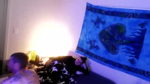 Snapshot of couplakinks00 chatting on 11-01-25, 05:42 couplakinks00 online show from 11-01-25, 05:42