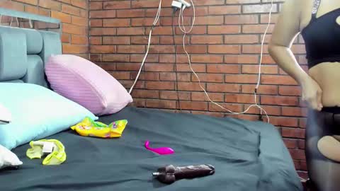 Andrea and Scott online show from 10-02-25, 09:16