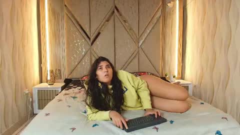 Ricardo  Isabella online show from 04-15-26, 07:48